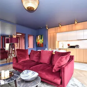 Luxury La Vie En Rose Jacuzzi Terrasse Parking Parijs